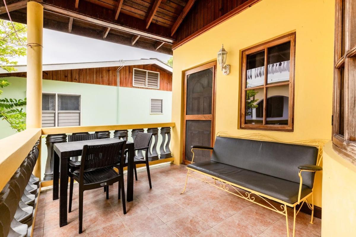 R&V Villa Negril Exterior photo